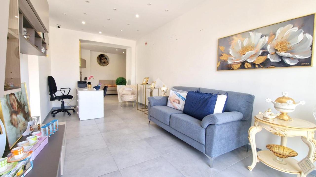 Negozio in Via Messina Marine 733, Palermo, {3} - Foto 2