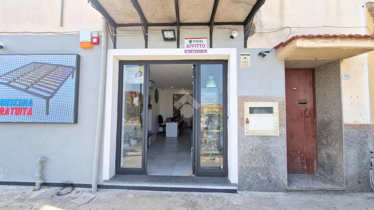 Negozio in Via Messina Marine 733, Palermo, {3} - Foto 1