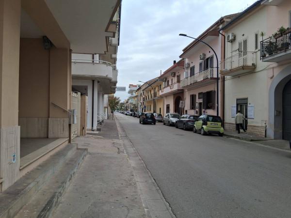 Negozio in Via Dante Alighieri, Curti, {3} - Foto 2