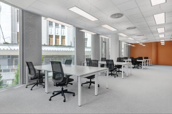 Ufficio in Via Niccolò Copernico 38, Milano, {3} - Foto 1
