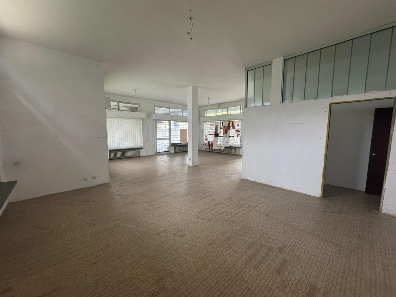 Negozio in Via Prampolini 20, Montecchio Emilia, {3} - Foto 2