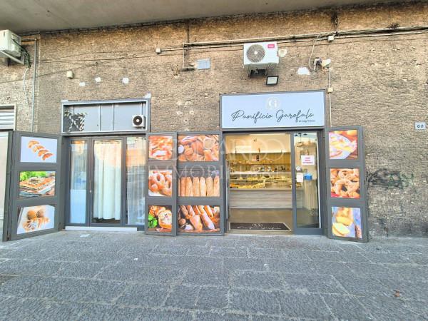 Negozio in Piazza Mercato, Napoli, {3} - Foto 2