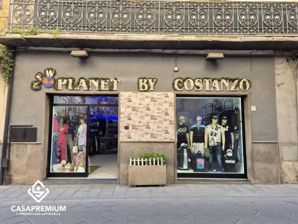 Abbigliamento in Via Roma, Acerra, {3} - Foto 2