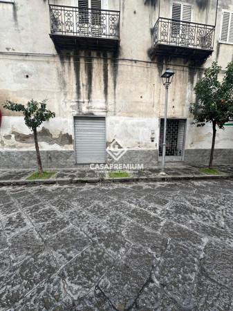 Negozio in Via Pisa, Pomigliano D'Arco, {3} - Foto 1