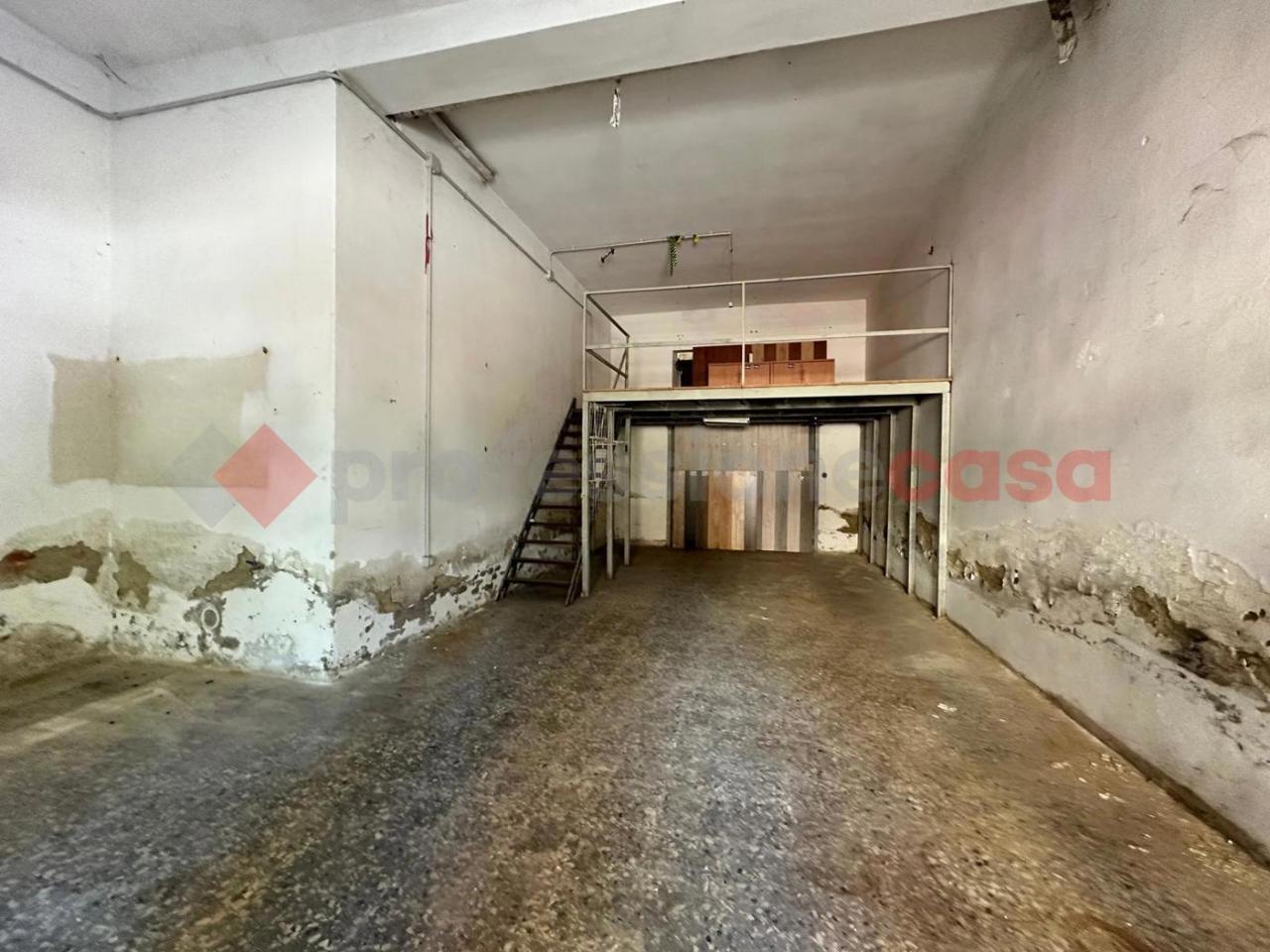 Magazzino in , Arezzo, {3} - Foto 1