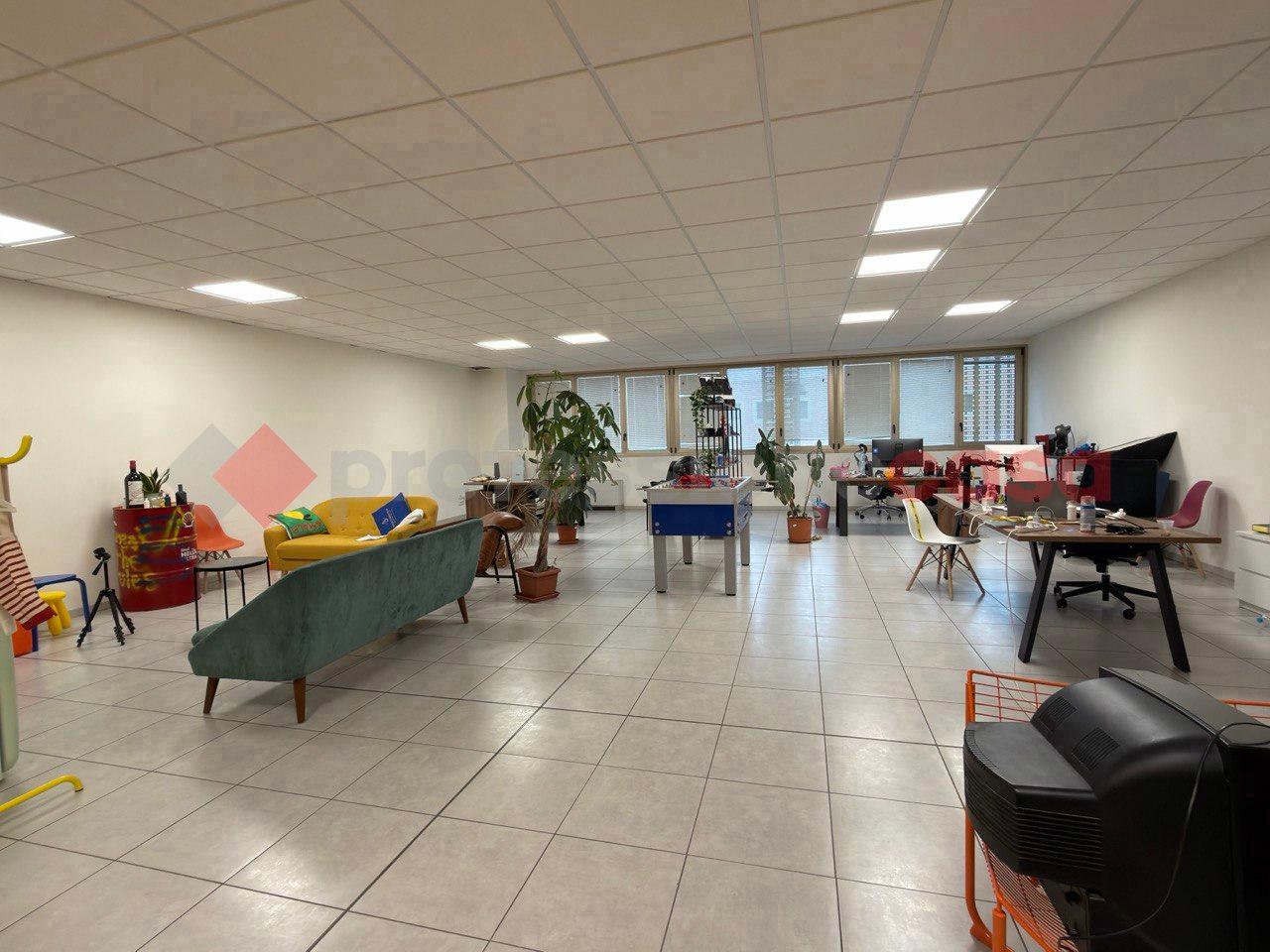 Ufficio in Via Donat Cattin, Arezzo, {3} - Foto 2