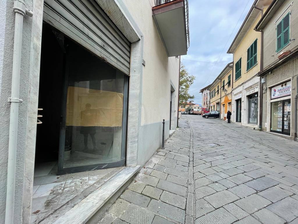 Negozio in , Sarzana, {3} - Foto 2