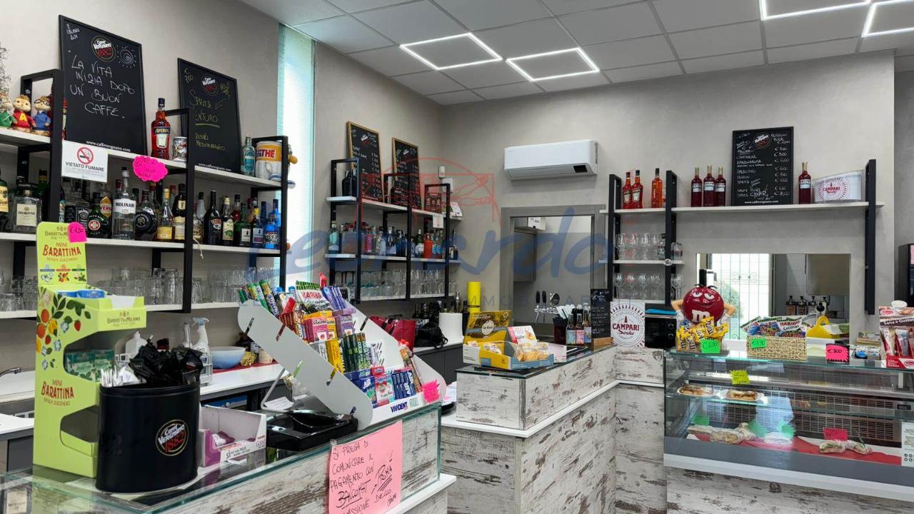 Negozio in , Cadeo, {3} - Foto 1