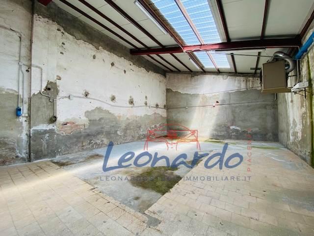 Magazzino in , Piacenza, {3} - Foto 1