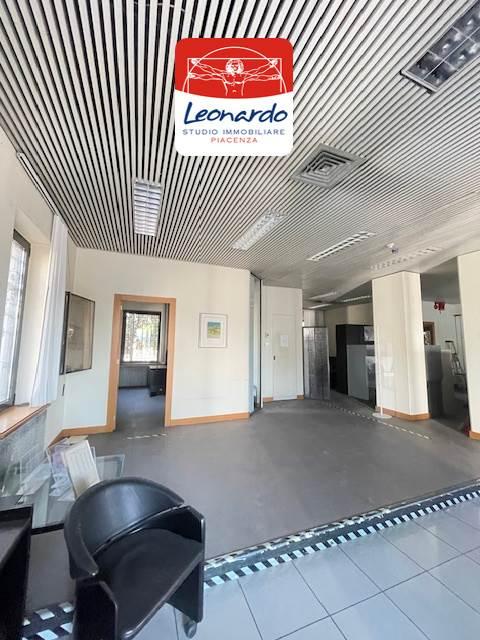 Ufficio in , Piacenza, {3} - Foto 2