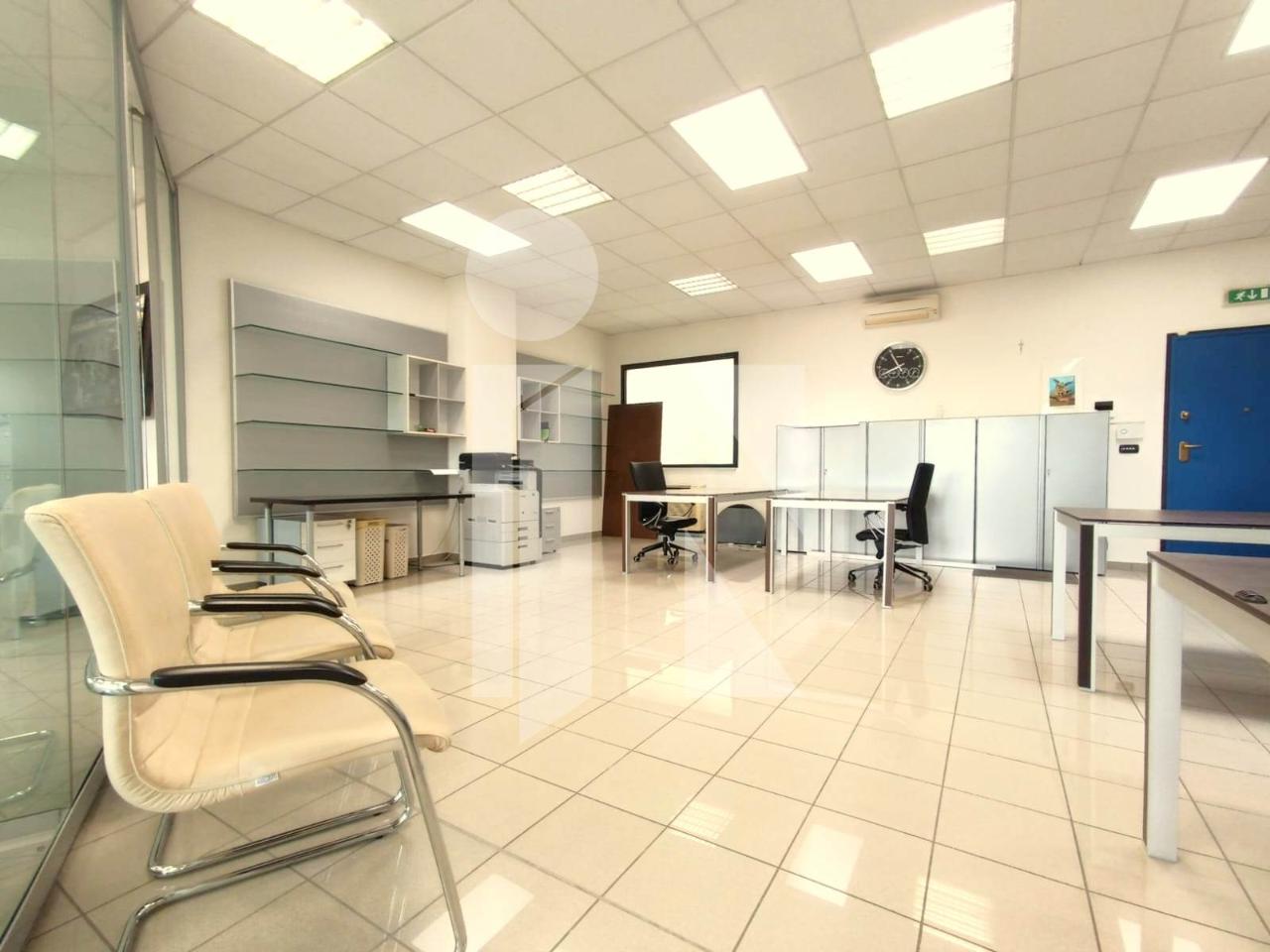 Ufficio in , Bagnolo San Vito, {3} - Foto 2