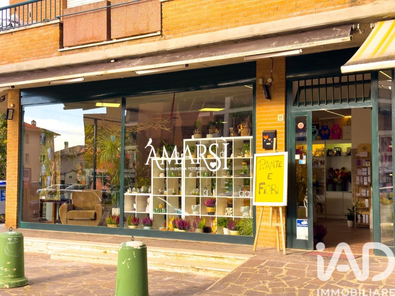 Esercizio commerciale in Via Los Angeles 92, Assisi, {3} - Foto 1