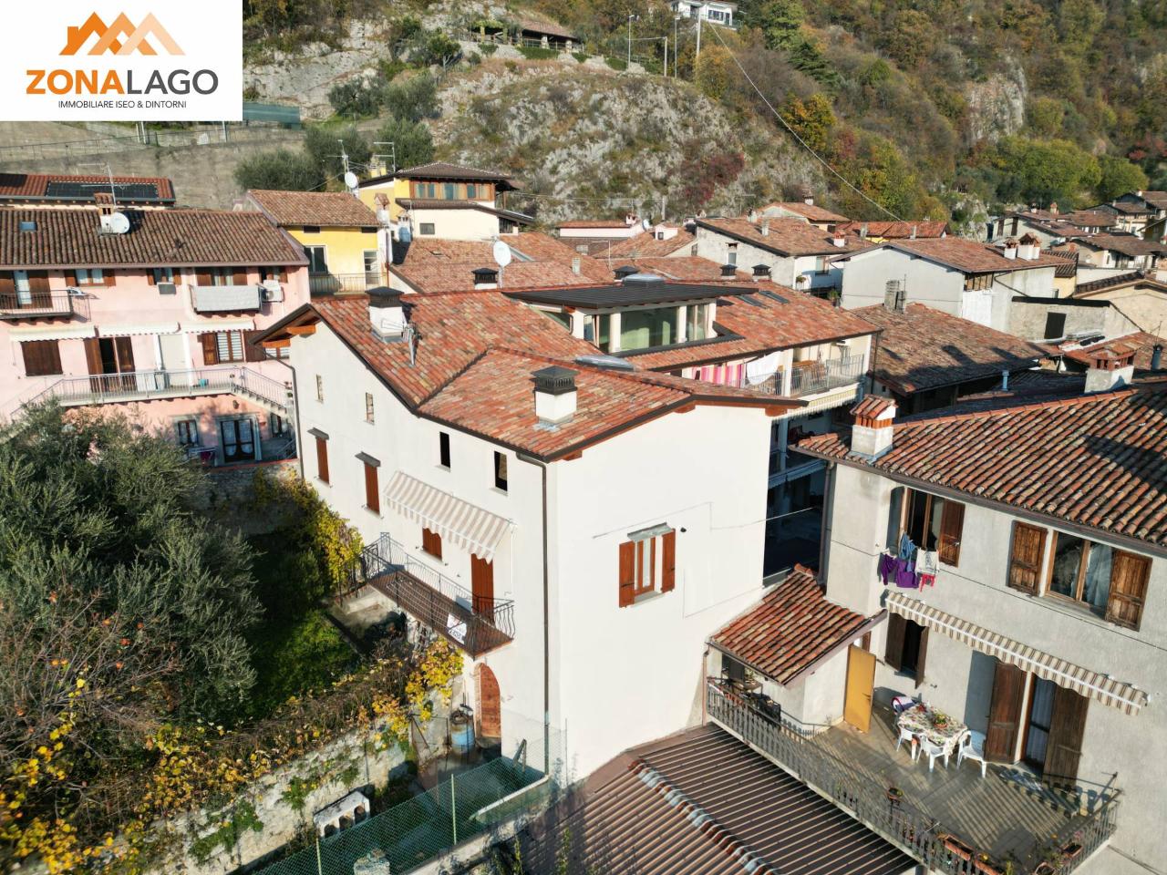 Casa indipendente in vendita a Marone