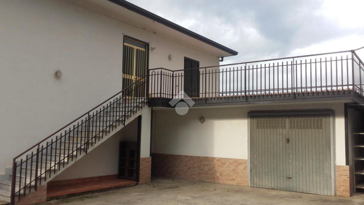 Casa indipendente in affitto a Santa Lucia Di Serino