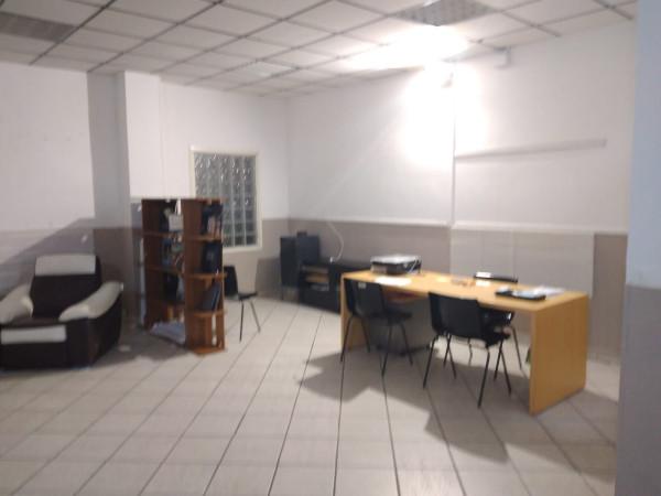 Negozio in Viale Duilio Cambellotti, Roma, {3} - Foto 1