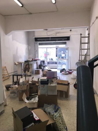 Negozio in Via del Fuoco Sacro, Roma, {3} - Foto 1