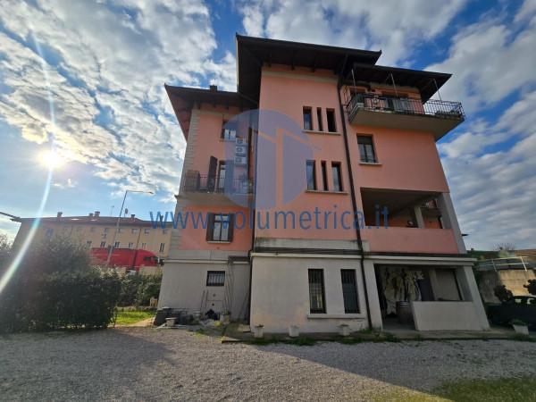Ufficio in Via Santa Caterina 21, Pasian Di Prato, {3} - Foto 1
