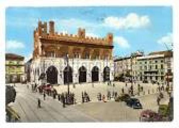 Negozio in Piazza dei Cavalli, Piacenza, {3} - Foto 1