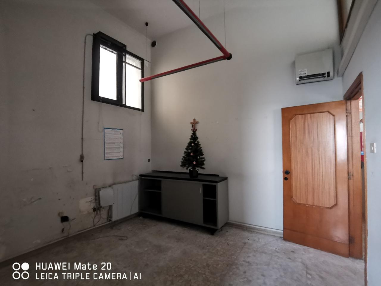 Palazzina commerciale in Via Camillo Benso Conte di Cavour 12, Moscufo, {3} - Foto 2
