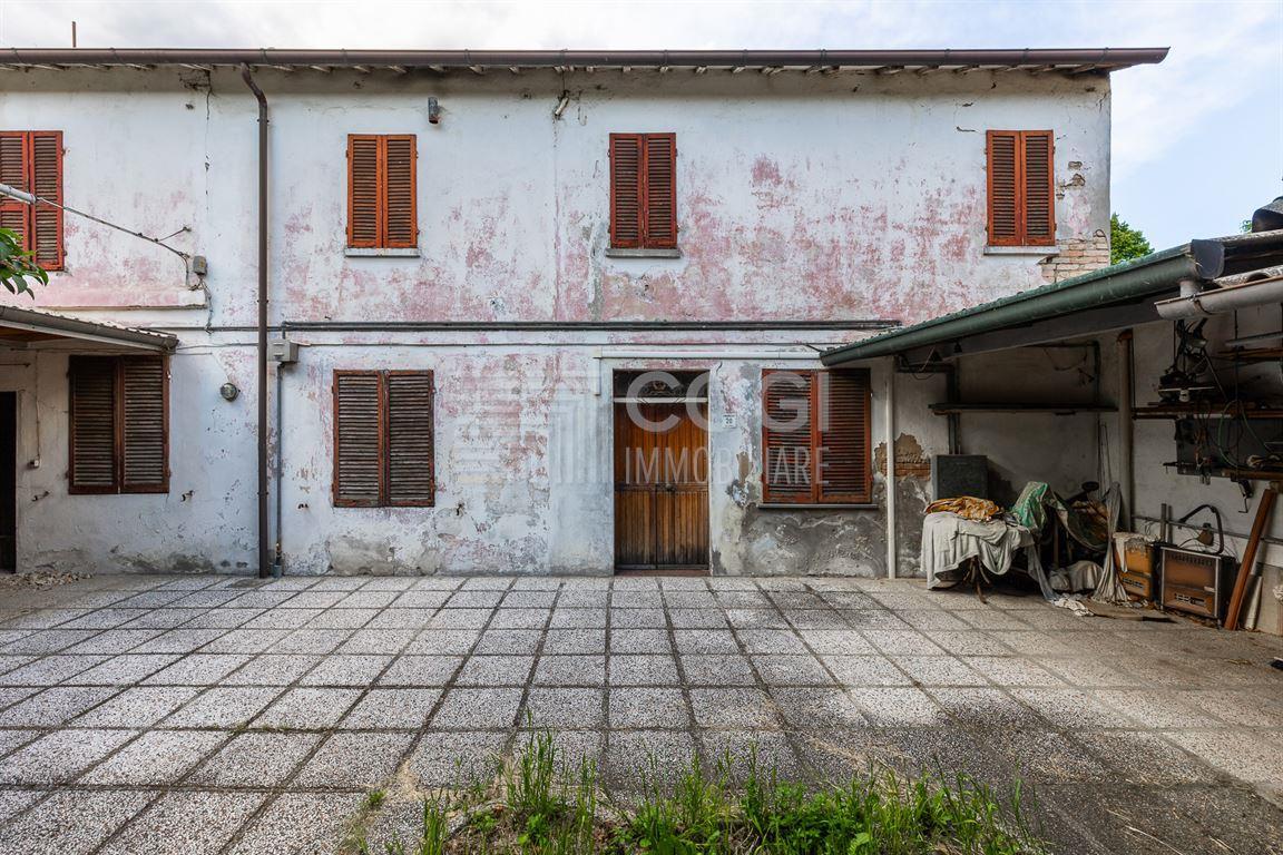 Villa bifamiliare in vendita a Fusignano