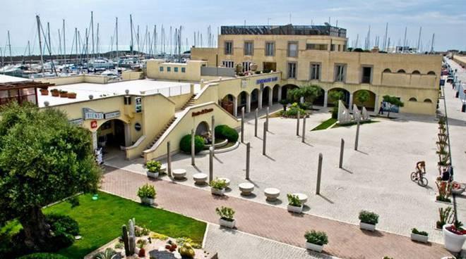 Negozio in Lungomare Duca degli Abruzzi 84, Roma, {3} - Foto 1