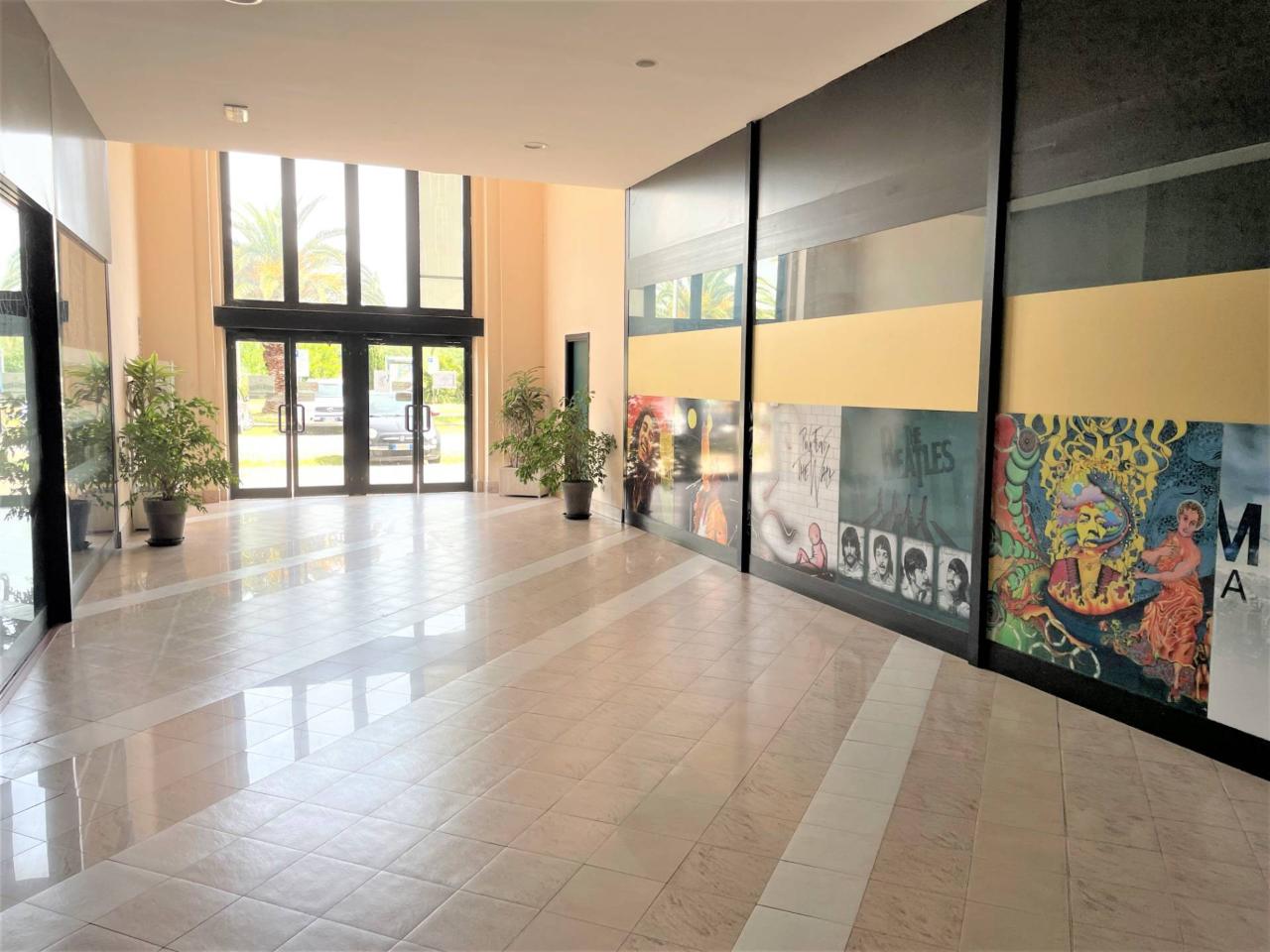 Negozio in Via dei Romagnoli 515, Roma, {3} - Foto 2