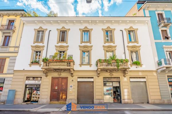 Negozio in Via Antonio Rosmini 9, Milano, {3} - Foto 2