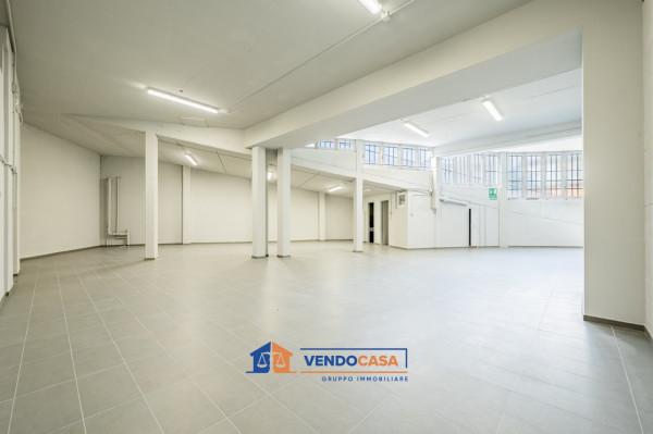 Magazzino in Via Beppe Fenoglio 10, Cuneo, {3} - Foto 1
