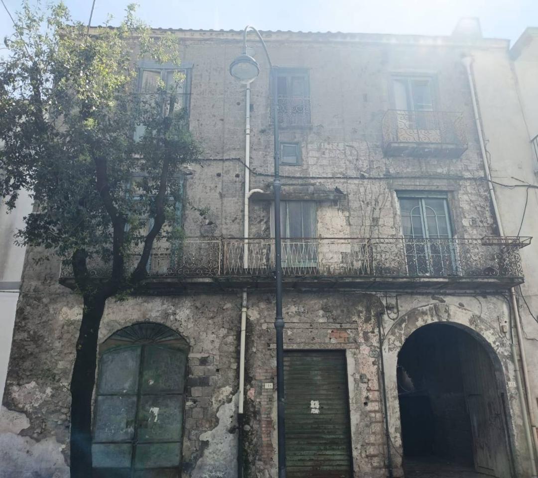 Negozio in Corso Vittorio Emanuele 16, Angri, {3} - Foto 1