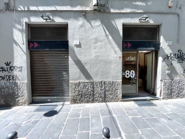 Negozio in Via Saverio Baldacchini 10, Napoli, {3} - Foto 1