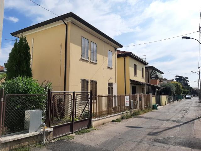 Detached house in Via delle Tofane, Rovigo - Photo 1