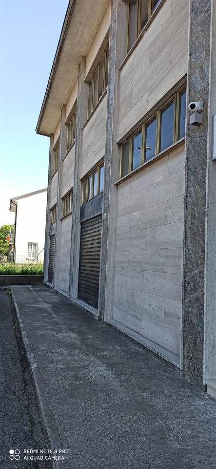 Capannone in , Trecate, {3} - Foto 2