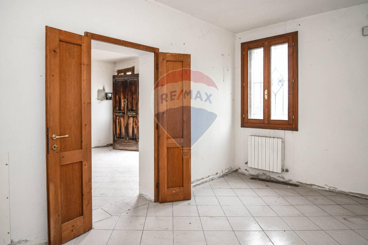 Casa indipendente in vendita a Riva del Po