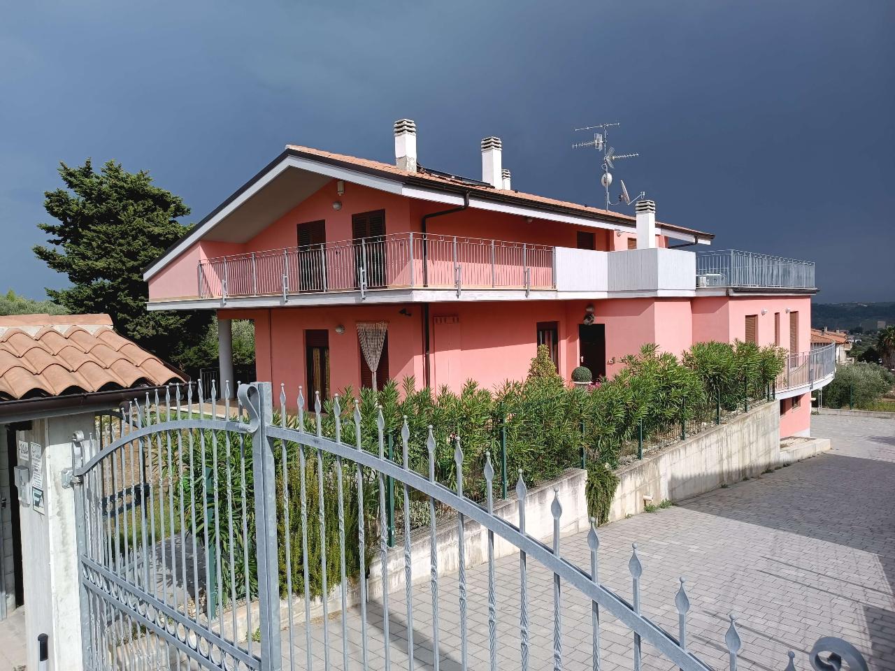 Villa unifamiliare in vendita a Torrevecchia Teatina