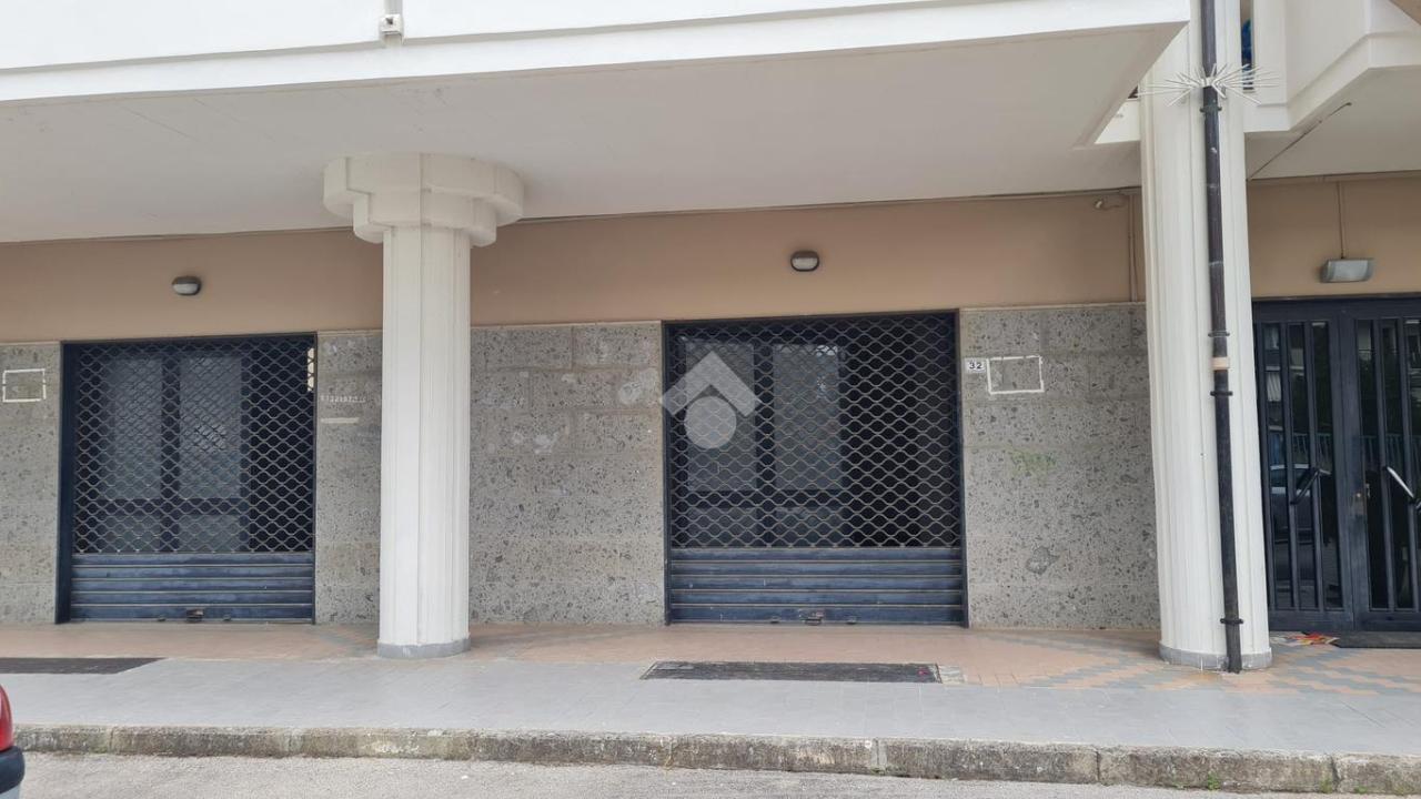 Negozio in Via San Luca 32, Casapulla, {3} - Foto 2