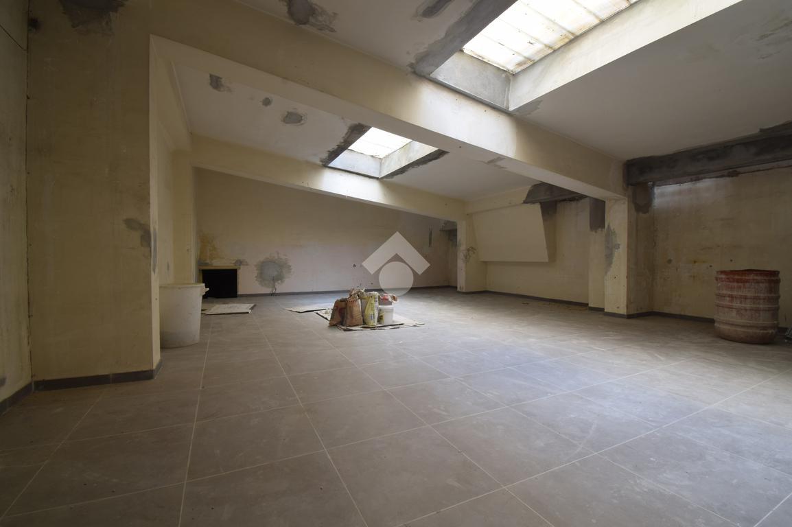 Negozio in Negozio Viale San Martino 407, Messina, {3} - Foto 1