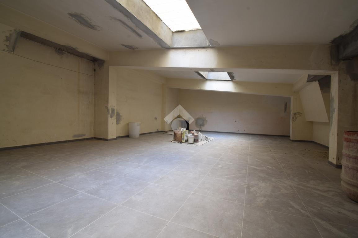 Negozio in Negozio Viale San Martino 407, Messina, {3} - Foto 2