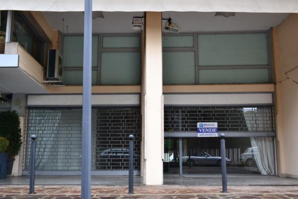 Negozio in Via Marzia, Abano Terme, {3} - Foto 1