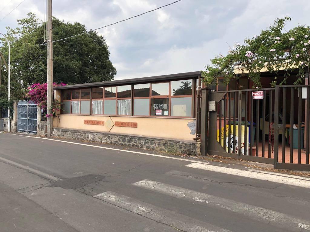 Negozio in Strada Madonna degli Ammalati 229, Misterbianco, {3} - Foto 1