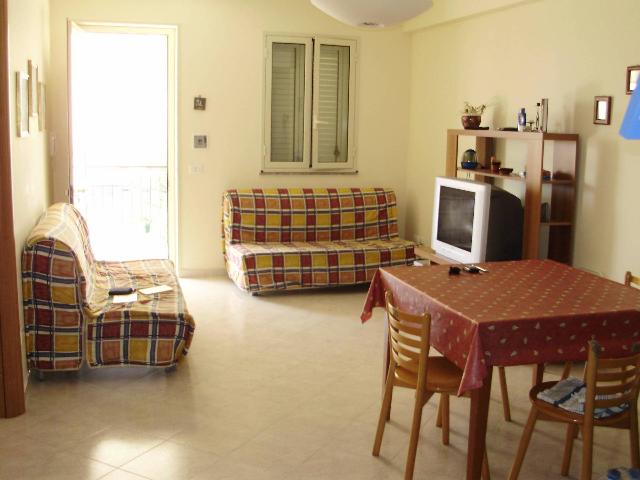 2-room flat in {3}, - Photo 1