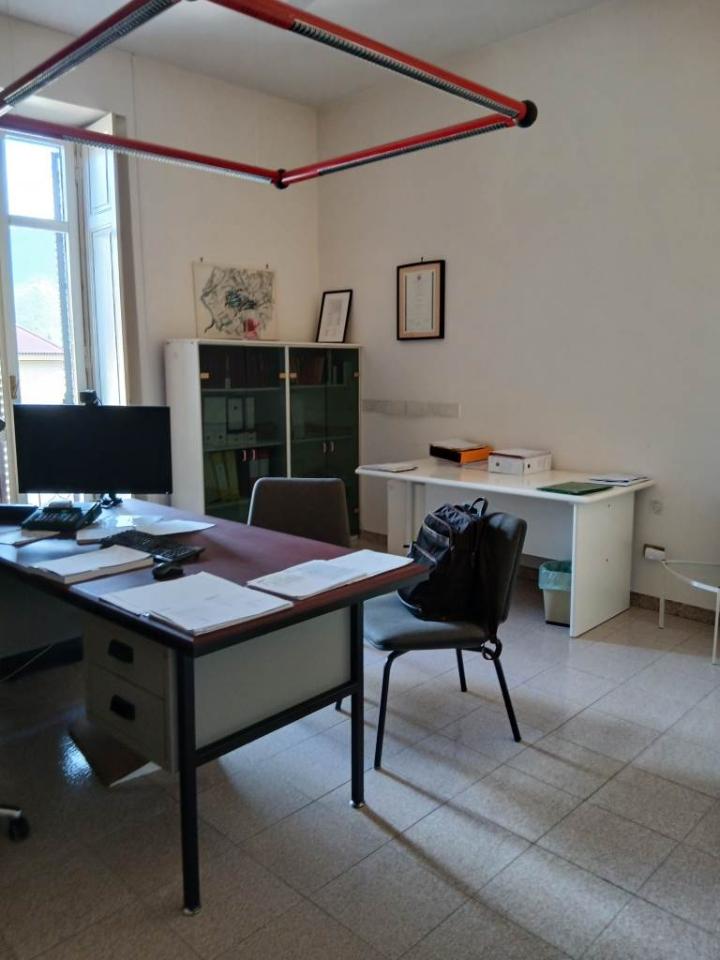 Negozio in , Baronissi, {3} - Foto 1