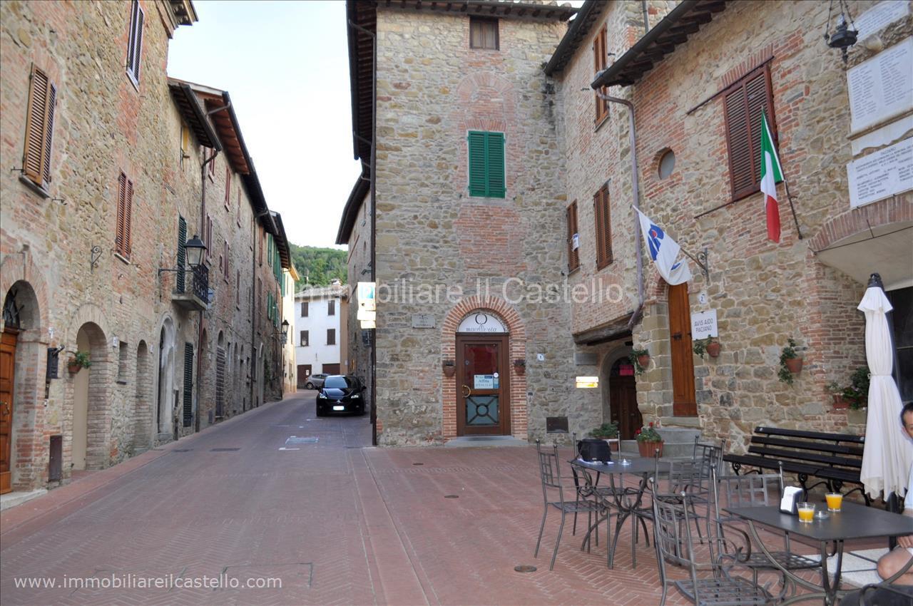 Macelleria in , Paciano, {3} - Foto 2