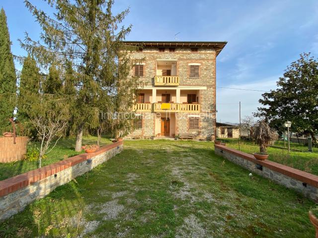 Detached house in Via Piemonte, Castiglione del Lago - Photo 1