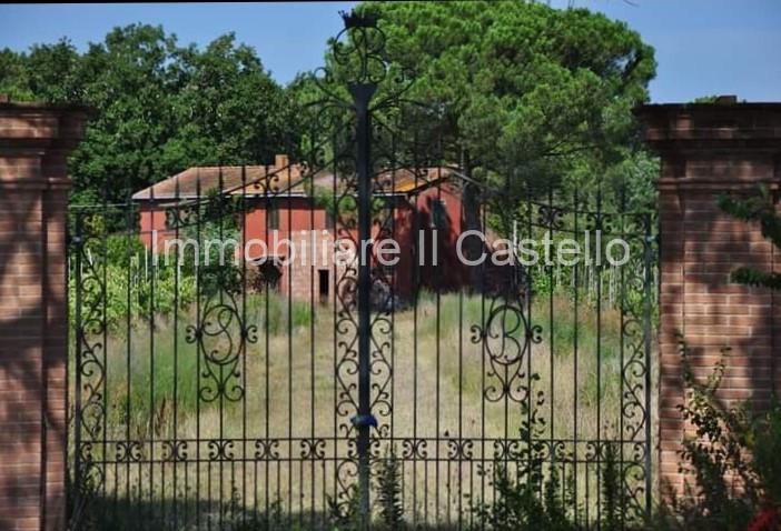 Casale in vendita a Castiglione Del Lago