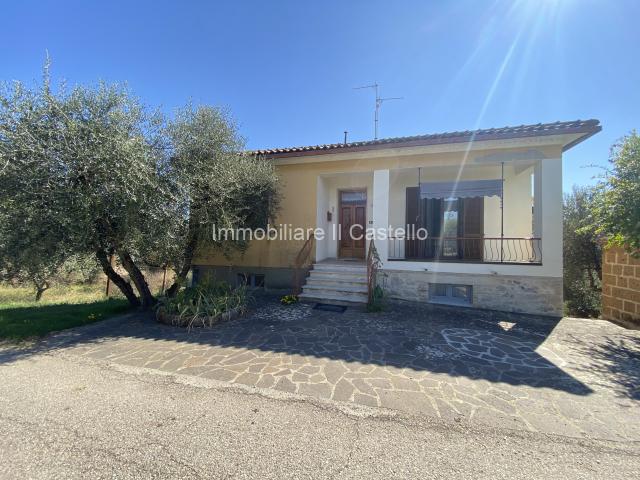 Detached house in Vaiano, Castiglione del Lago - Photo 1