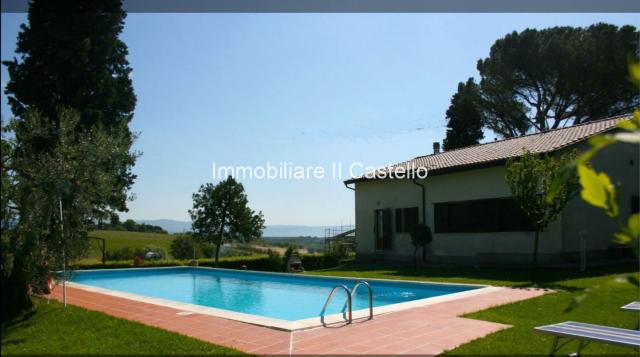 Mansion in Sp302/1, Castiglione del Lago - Photo 1