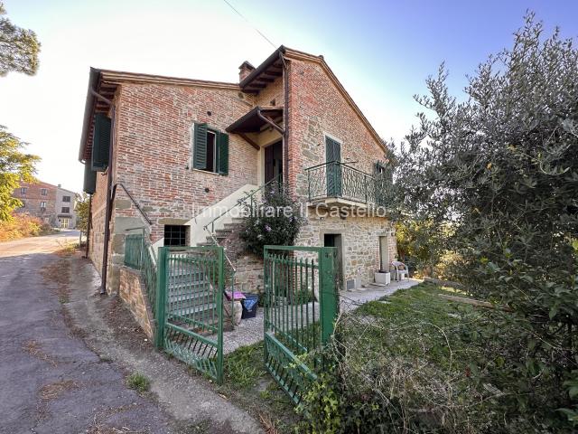 Detached house in Via Mazzini, Castiglione del Lago - Photo 1