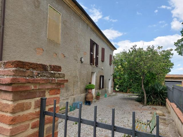 Terraced house in Via Cavour, Castiglione del Lago - Photo 1