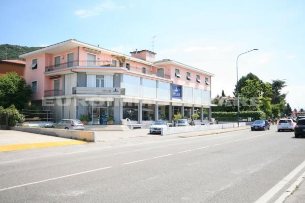 Negozio in Viale Sant'Eufemia 39, Brescia, {3} - Foto 1