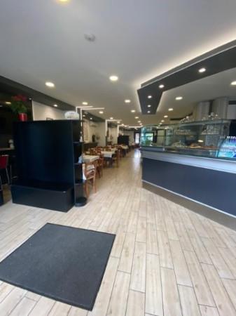 Pizzeria in Via Fedele Calvosa, Frosinone, {3} - Foto 1
